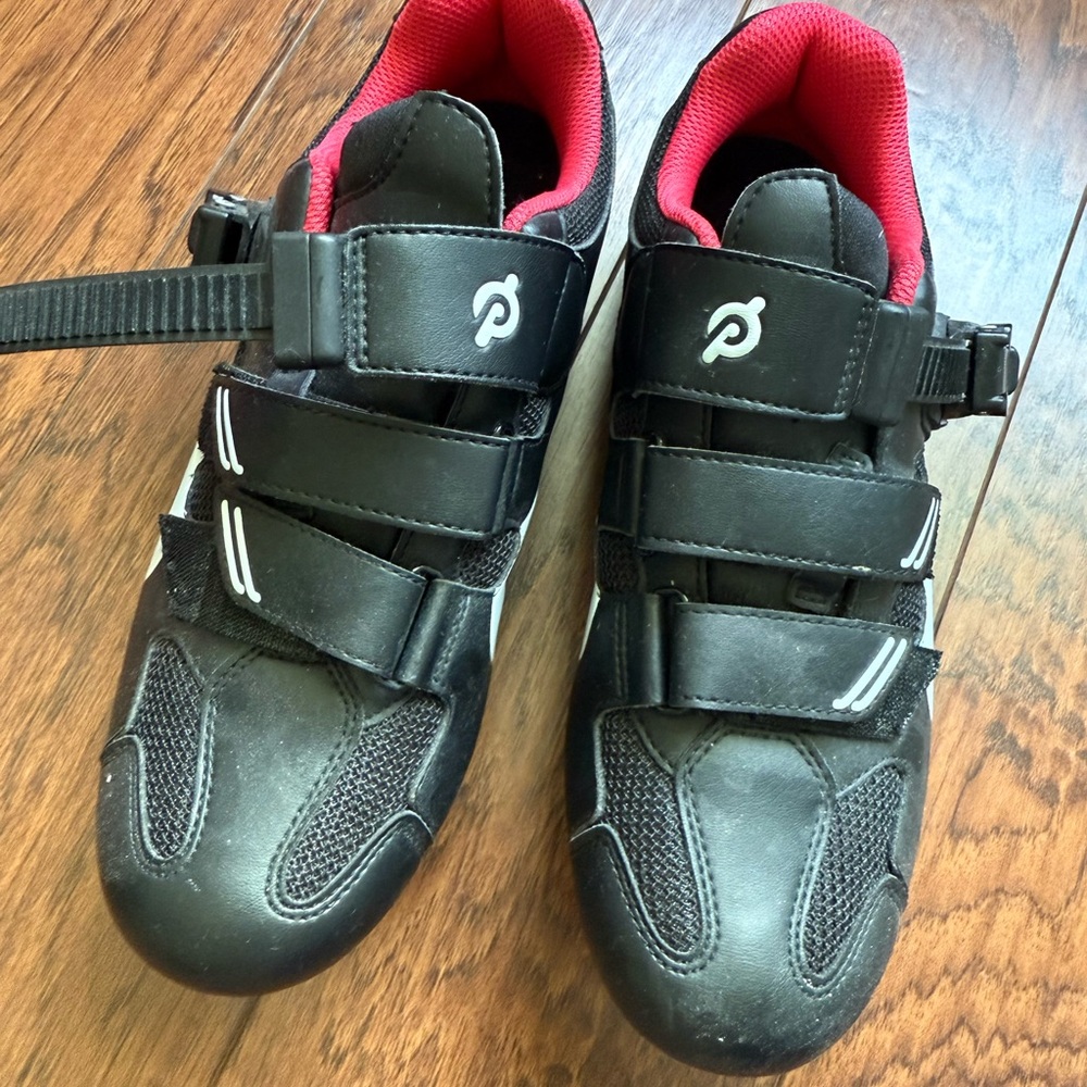 Peloton Women’s Cycling Shoes size 39 (8) - Black and Red